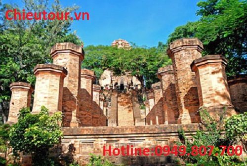 Tháp Bà Ponagar Tháp Bà Ponagar