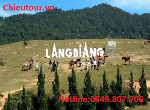 Núi Langbiang Núi Langbiang