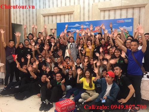 Hình Tập Thể Gala Dinner