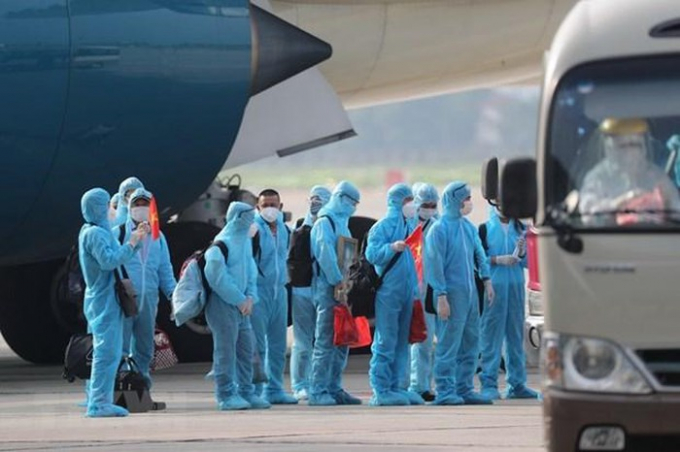 DỊCH VỤ XE ĐƯA ĐÓN CÁCH LY CHUYÊN GIA