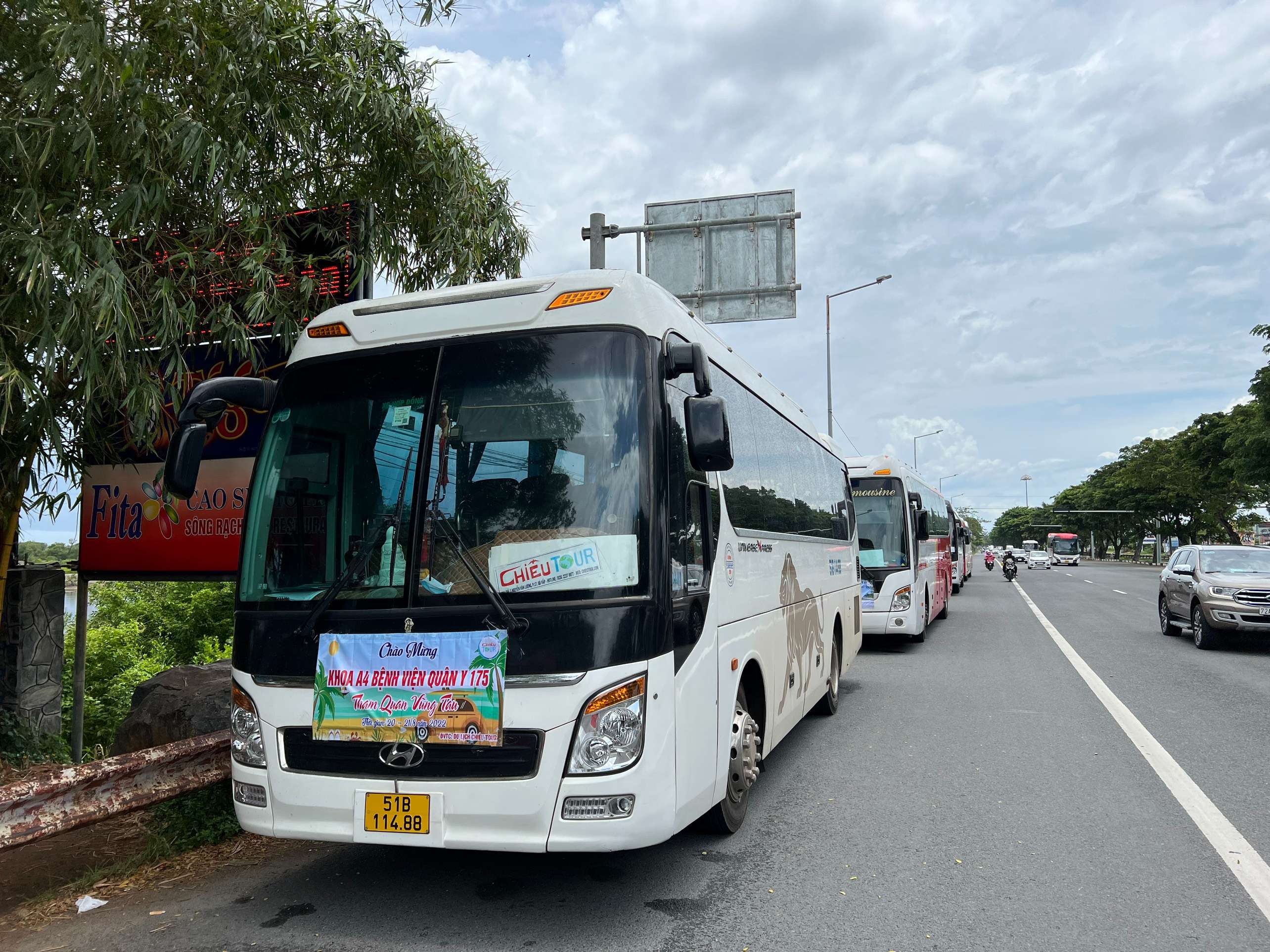 Xe du lịch 45 chỗ Chiêu tour Xe du lịch 45 chỗ Chiêu tour