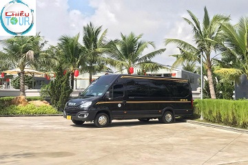 Xe limousine 9 chỗ